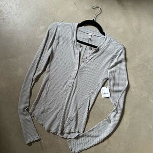Free People Gray Long Sleeve Tee